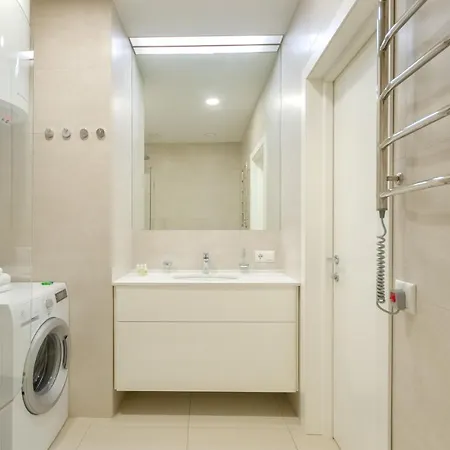 Petrovdom 13-141 In Rc New York Concept House, 74 Antonovycha Street Apartamento *